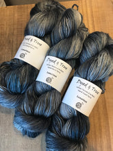 Load image into Gallery viewer, Luxurious